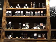 零售区-星巴克臻选(深圳海上世界店)