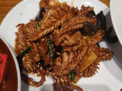-泉畔人家·老济南经典鲁菜(大明湖店)