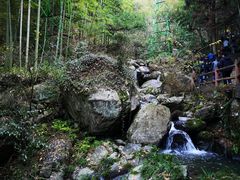 -藏龙百瀑风景区