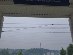 -岳阳东站