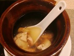 瓦罐板粟排骨汤-大中华希尔顿酒店-念自助餐·嗨啤·小龙虾