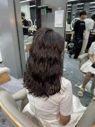 -藤野造型烫发染发
