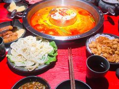 -谭鸭血老火锅(万象九宜城店)