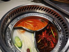-钢管厂五区小郡肝串串香火锅(人民广场店)