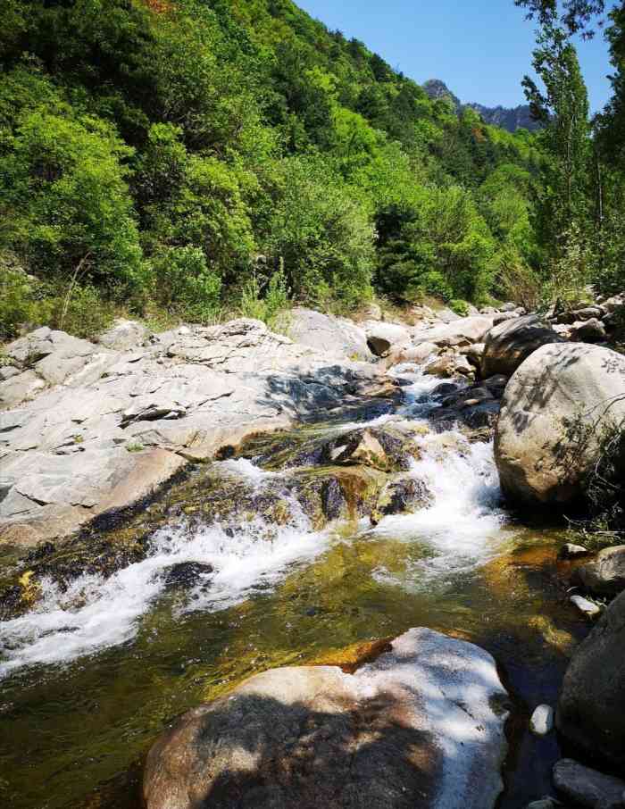 秦岭大坝沟-"十一期间到西安旅游,朋友开车到的山上,当.