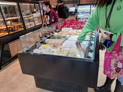 -皇冠幸福里动物奶油生日蛋糕(万达店)