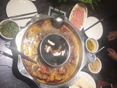 -小天鹅火锅·一线江景洪鼎旗舰店(洪崖洞店)