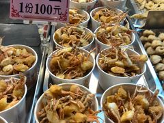 -六合夜市
