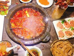 -红九格老火锅(三峡广场店)