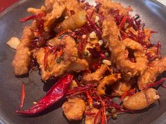 -阿瓦山寨·湘菜现炒·剁椒鱼头王(咸阳总店)