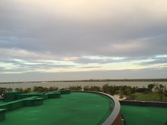 -上海滴水湖皇冠假日酒店