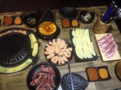 哈哈碳都-哈哈碳都·牛肋条无限自助烤肉(台江万达店)