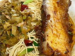 酥肉干挑面-三古月·老湖州面馆(梅地亚店)