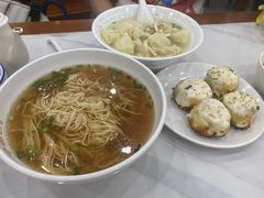 -老西白点心店