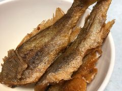 酥炸小黄鱼-明呈黄鱼面馆(斜土路店)