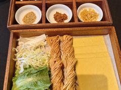 沂蒙山煎饼-鲁采LU STYLE(新天地店)