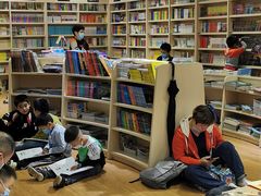 -新华书店(沙坪坝书城店)