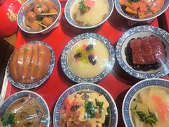 -蓝田九大碗民俗食府(蓝田店)