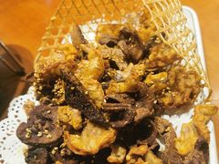 -老码头黑皮肘子锅包肉(赣水路店)