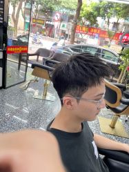 点击看大图 -藤野造型专业烫染接发