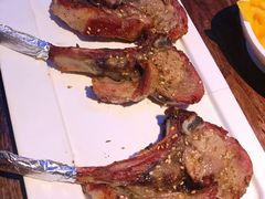 苏尼特金质烤羊排-三个蒙古大叔羊肉串(大宁店)