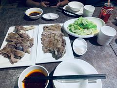 手抓羊排-贯贯吉·清真餐厅(浙江中路店)