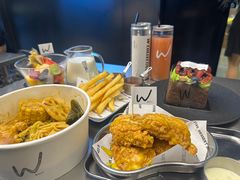 -W COLLECTIVE  DESSERT SHOP