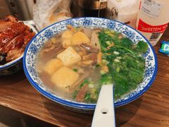鸭血粉丝汤-小潘记鸭血粉丝汤