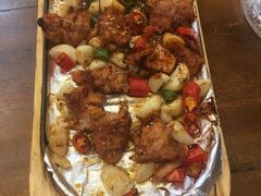 东镇老味道烤鸡块-老东镇啤酒屋海鲜加工·蒸汽海鲜·海鲜烧烤(台东店)