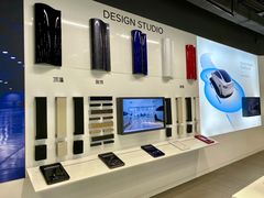 -TESLA 特斯拉(上海太古汇体验店)