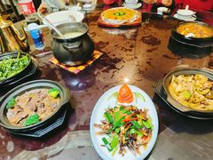 -东方之猪四更烤乳猪(金垦总店)