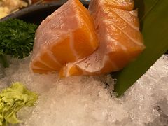 三文鱼刺身-坂吉屋·居酒屋深夜食堂(龙湖店)