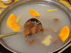 清汤锅底-华哥新鲜猪精品美食