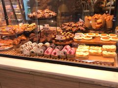 面包甜点陈列柜-巴黎贝甜(大宁国际商业广场店)