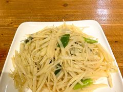 -蜗牛的家旅行主题云南菜餐厅.小酒馆(护国寺店)