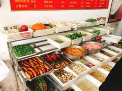 自助取餐区-兴国苑酒店