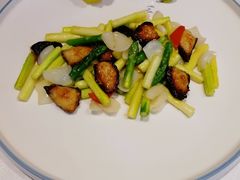 碧绿百合羊肚菌-泰河谷·豆捞