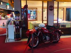 -东方明珠·可口可乐欢乐餐厅
