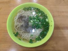 牛肉拉面-华中科技大学东三学生食堂