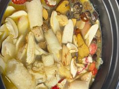-野菌皇海景野生菌火锅(滨海大道店)