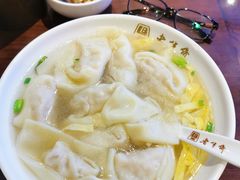 刀鱼馄饨-老半斋(福州路店)