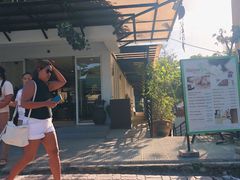 -Jonah's Fruit Shake & Snack Bar