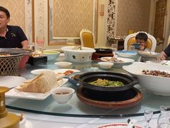 -皇宫大酒店