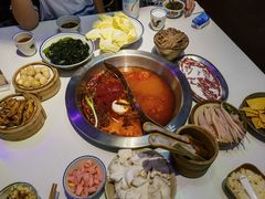 -卤校长重庆火锅(国兴店)