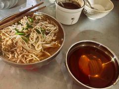 -正宗杨记普洱酸醋米线(总店)