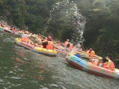 -安吉龙王山峡谷漂流