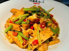 -洞庭土菜馆(易发广场店)