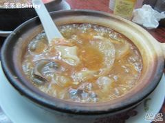 招牌海参鱼肚大只翅-添發碗仔翅美食