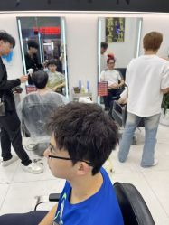 -乾健·烫染·接发SALON