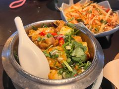 -大头虾越式风味餐厅(光明广场店)